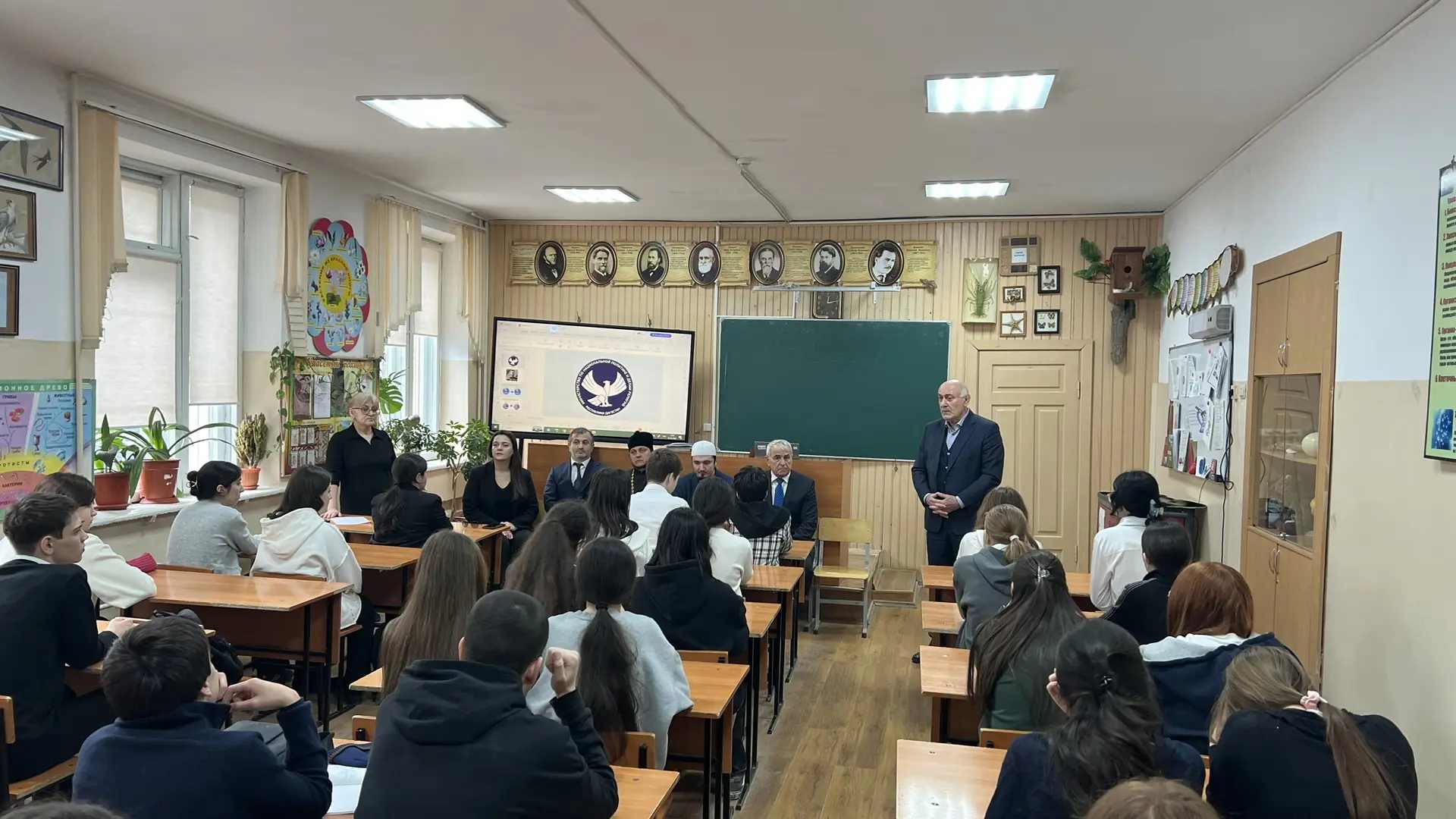 Когда дети учатся уважать друг друга. Беседы со школьниками в рамках Недели гармоничных межконфессиональных отношений прошли в Махачкале